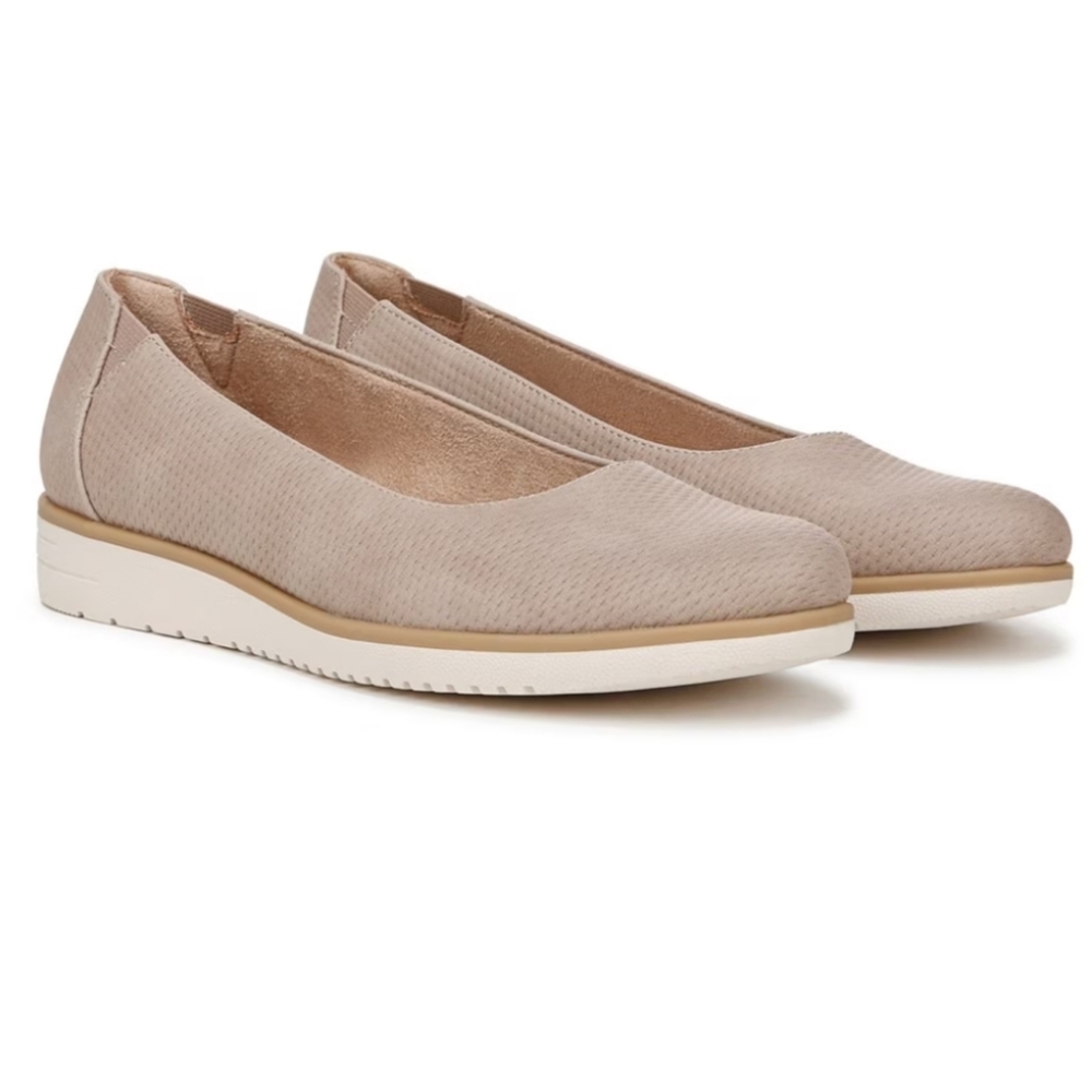 Naturalizer Beige Taupe Slip-On Flats